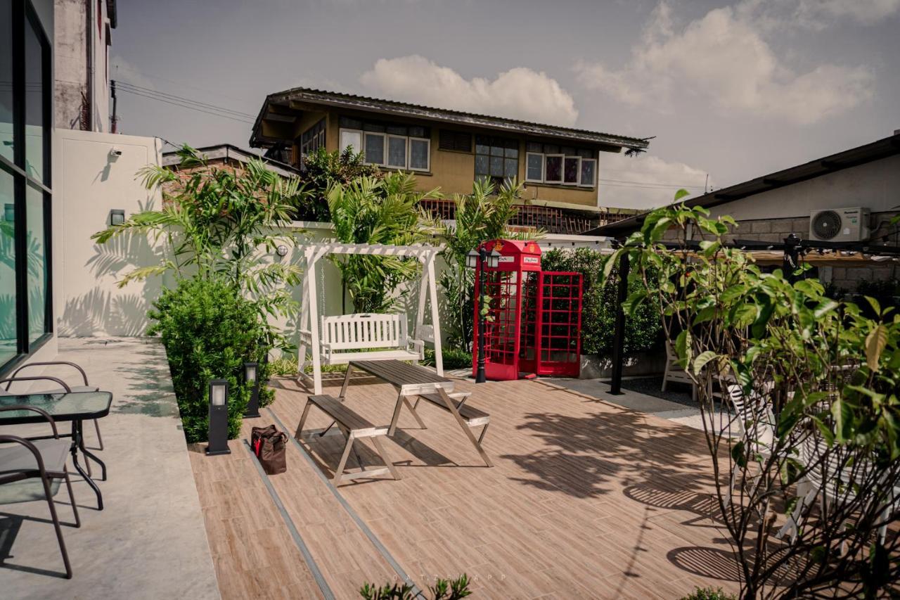 Отель Play Poshtel & Cafe' Краби Экстерьер фото